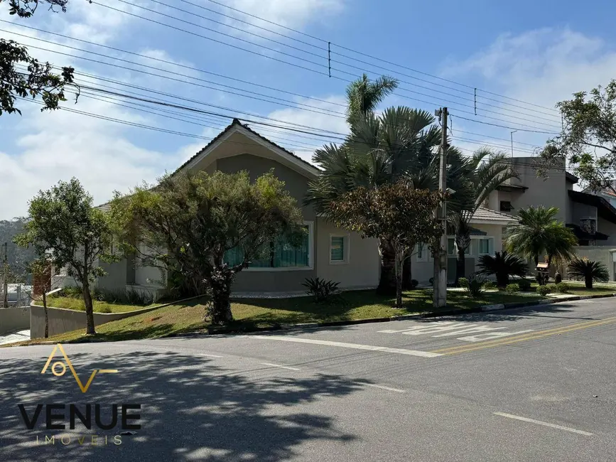 Foto 6 de Casa de Condomínio com 3 quartos para alugar, 607m2 em Perová, Aruja - SP