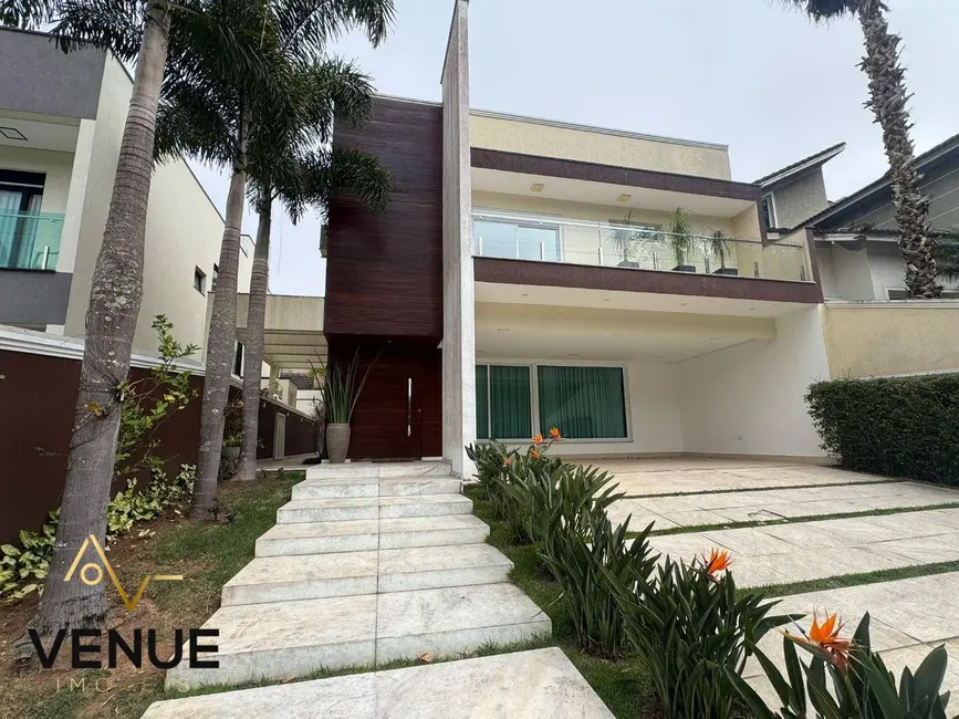 Foto 1 de Casa de Condomínio com 3 quartos à venda e para alugar, 300m2 em Aruja - SP