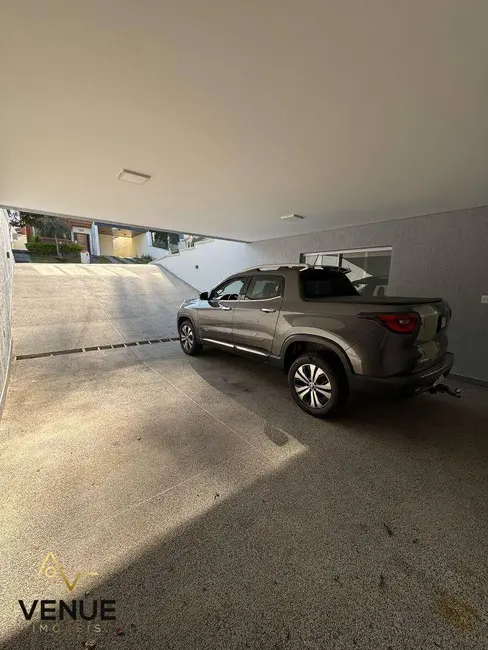 Casa de Condomínio com 4 quartos à venda e para alugar, 300m2 em Perová, Aruja - SP - imagem 8 Foto 8 de Casa de Condomínio com 4 quartos à venda e para alugar, 300m2 em Perová, Aruja - SP