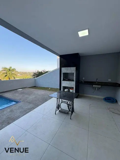 Casa de Condomínio com 4 quartos à venda e para alugar, 300m2 em Perová, Aruja - SP - imagem 6 Foto 6 de Casa de Condomínio com 4 quartos à venda e para alugar, 300m2 em Perová, Aruja - SP