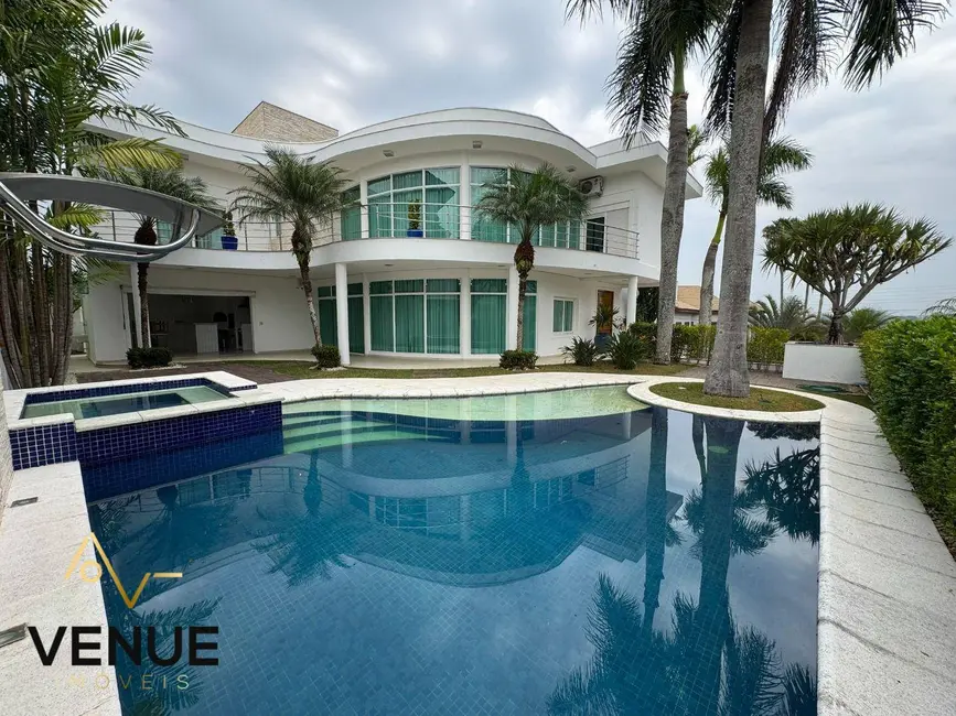 Foto 1 de Casa de Condomínio com 4 quartos à venda e para alugar, 603m2 em Perová, Aruja - SP