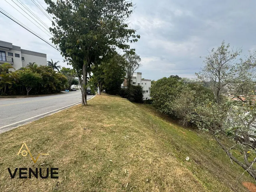 Foto 1 de Terreno / Lote à venda, 721m2 em Perová, Aruja - SP