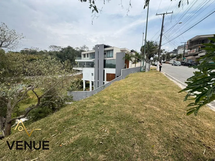 Foto 2 de Terreno / Lote à venda, 721m2 em Perová, Aruja - SP