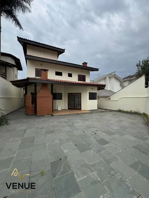 Foto 4 de Casa de Condomínio com 3 quartos para alugar, 300m2 em Aruja - SP