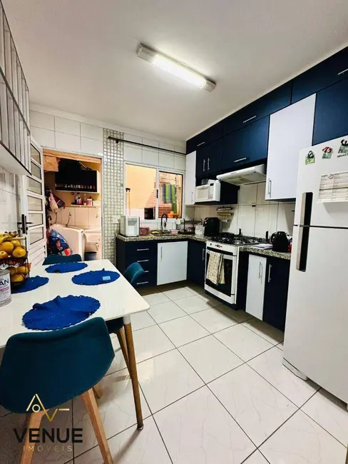 Sobrado com 2 quartos à venda, 60m2 em Cidade Líder, São Paulo - SP - imagem 3 Foto 3 de Sobrado com 2 quartos à venda, 60m2 em Cidade Líder, São Paulo - SP