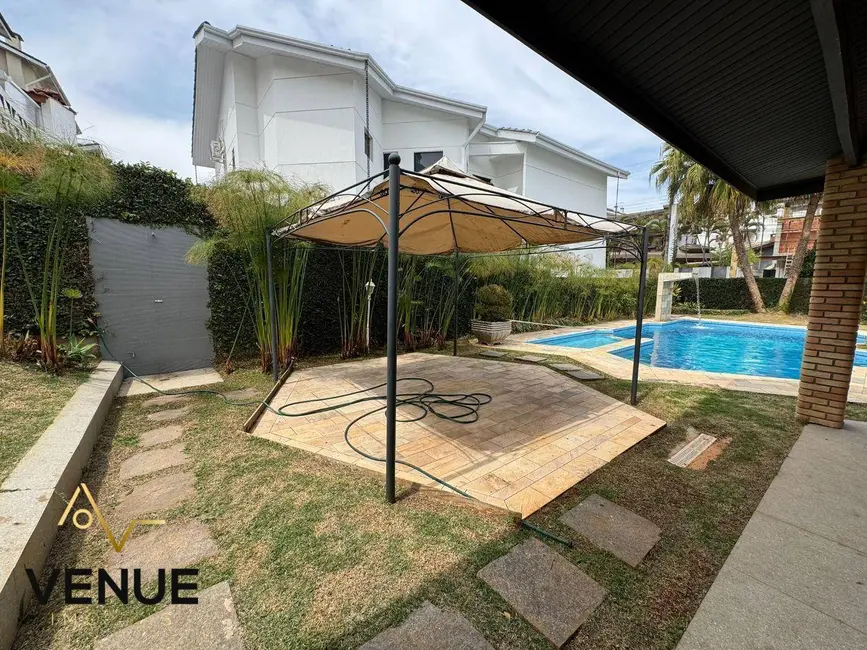 Foto 2 de Casa de Condomínio com 3 quartos à venda e para alugar, 600m2 em Jardim Fazenda Rincão, Aruja - SP