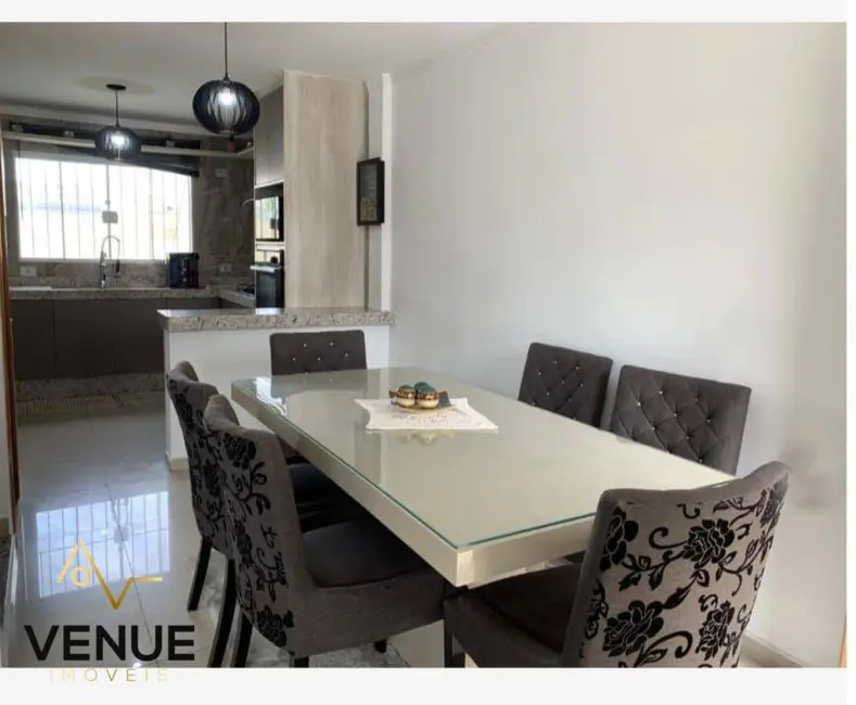 Sobrado com 2 quartos à venda, 175m2 em Nova Cerejeira, Atibaia - SP - imagem 6 Foto 6 de Sobrado com 2 quartos à venda, 175m2 em Nova Cerejeira, Atibaia - SP