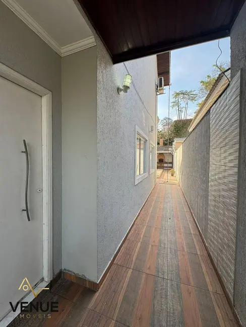 Foto 7 de Casa de Condomínio com 3 quartos à venda, 366m2 em Perová, Aruja - SP