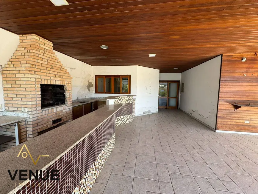 Foto 3 de Casa de Condomínio com 6 quartos à venda, 400m2 em Jardim Fazenda Rincão, Aruja - SP