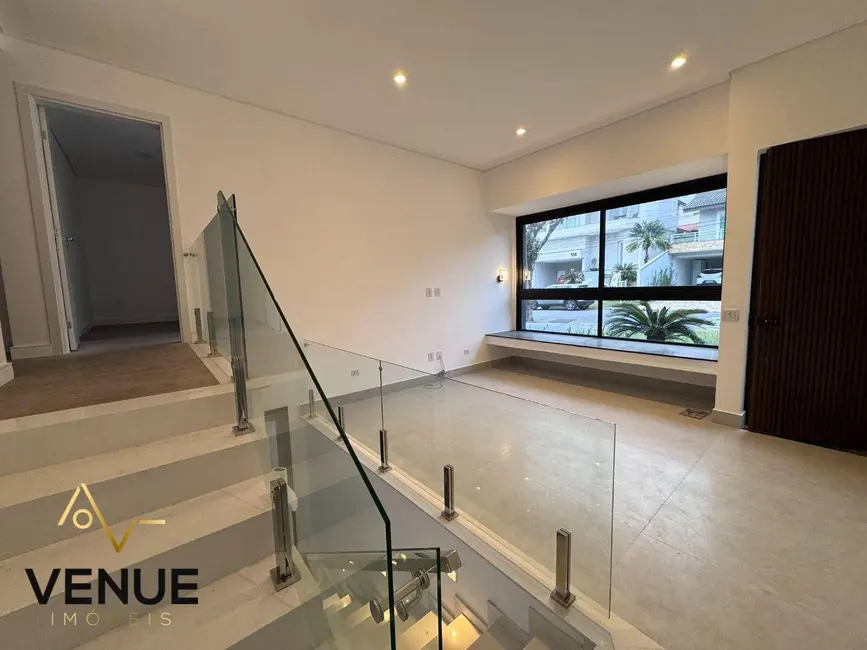 Foto 5 de Casa de Condomínio com 3 quartos à venda, 300m2 em Jardim Fazenda Rincão, Aruja - SP