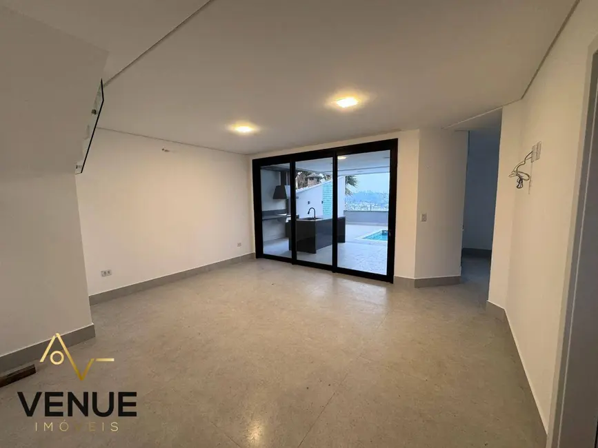 Foto 7 de Casa de Condomínio com 3 quartos à venda, 300m2 em Jardim Fazenda Rincão, Aruja - SP