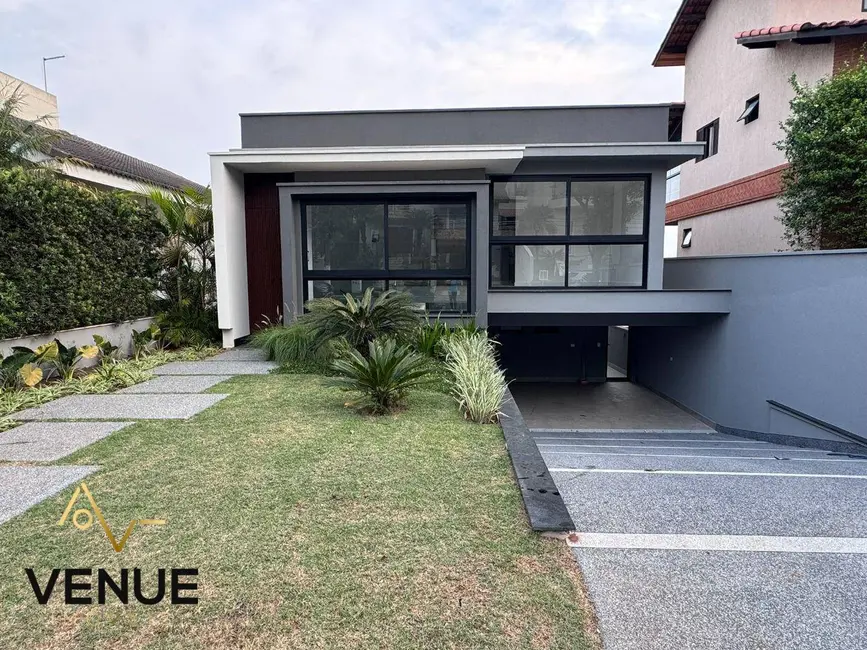 Foto 4 de Casa de Condomínio com 3 quartos à venda, 300m2 em Jardim Fazenda Rincão, Aruja - SP