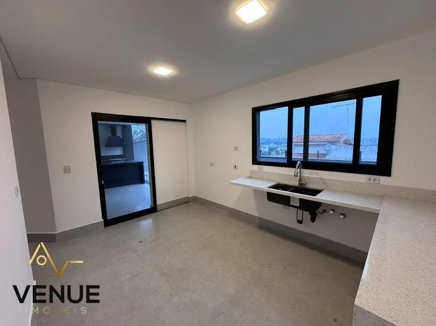 Foto 9 de Casa de Condomínio com 3 quartos à venda, 300m2 em Jardim Fazenda Rincão, Aruja - SP