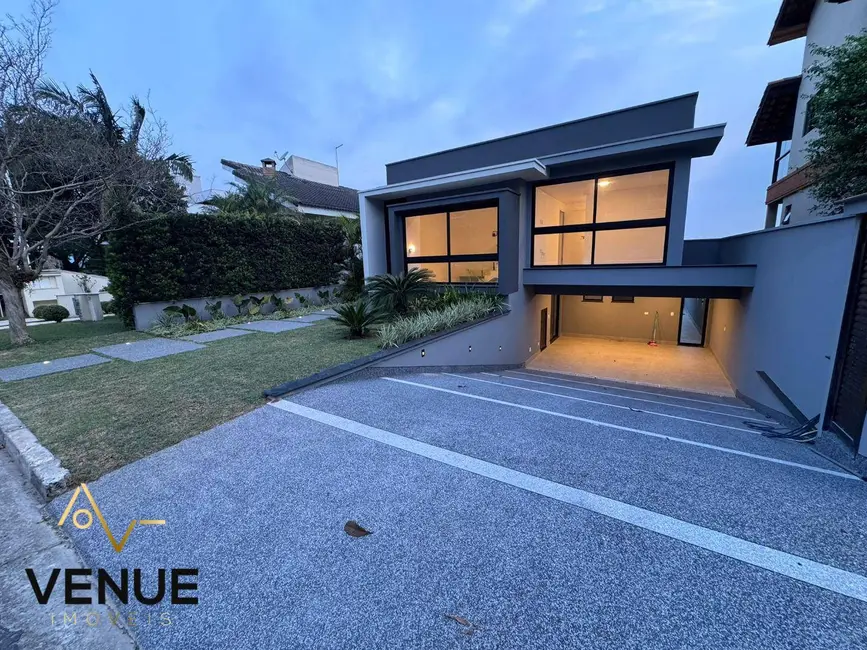 Foto 3 de Casa de Condomínio com 3 quartos à venda, 300m2 em Jardim Fazenda Rincão, Aruja - SP