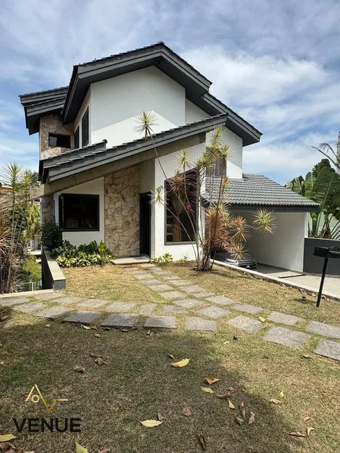 Foto 8 de Sobrado com 3 quartos à venda e para alugar, 600m2 em Perová, Aruja - SP