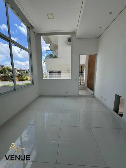Foto 4 de Casa de Condomínio com 3 quartos à venda, 300m2 em Perová, Aruja - SP