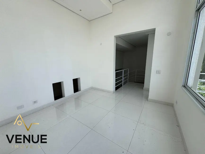 Foto 9 de Casa de Condomínio com 3 quartos à venda, 300m2 em Perová, Aruja - SP