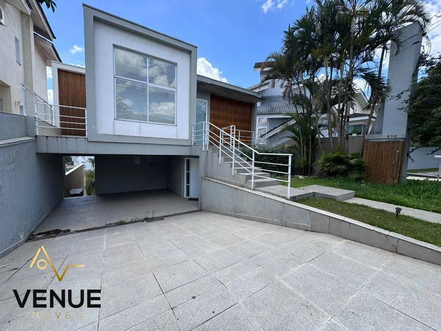 Foto 1 de Casa de Condomínio com 3 quartos à venda, 300m2 em Perová, Aruja - SP