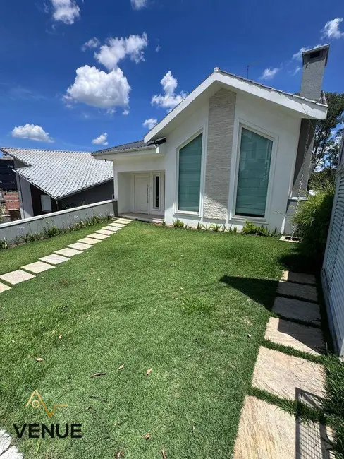 Casa de Condomínio com 4 quartos à venda e para alugar, 720m2 em Perová, Aruja - SP - imagem 4 Foto 4 de Casa de Condomínio com 4 quartos à venda e para alugar, 720m2 em Perová, Aruja - SP