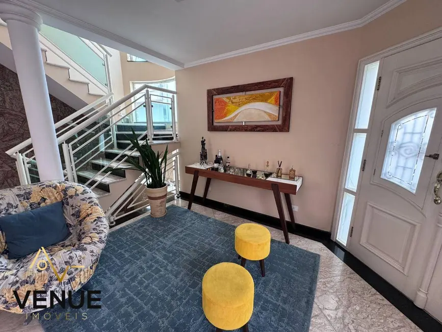 Casa de Condomínio com 4 quartos à venda, 370m2 em Perová, Aruja - SP - imagem 7 Foto 7 de Casa de Condomínio com 4 quartos à venda, 370m2 em Perová, Aruja - SP