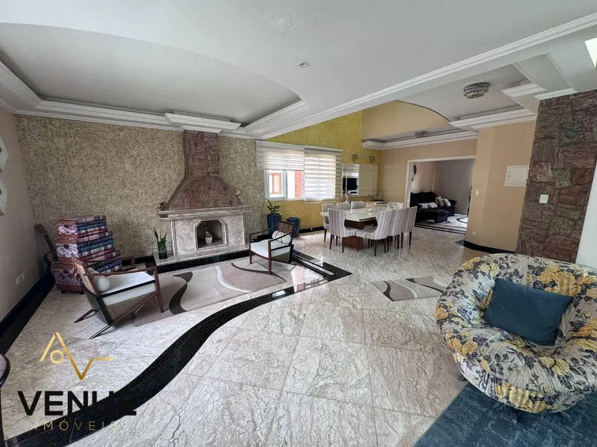 Casa de Condomínio com 4 quartos à venda, 370m2 em Perová, Aruja - SP - imagem 6 Foto 6 de Casa de Condomínio com 4 quartos à venda, 370m2 em Perová, Aruja - SP