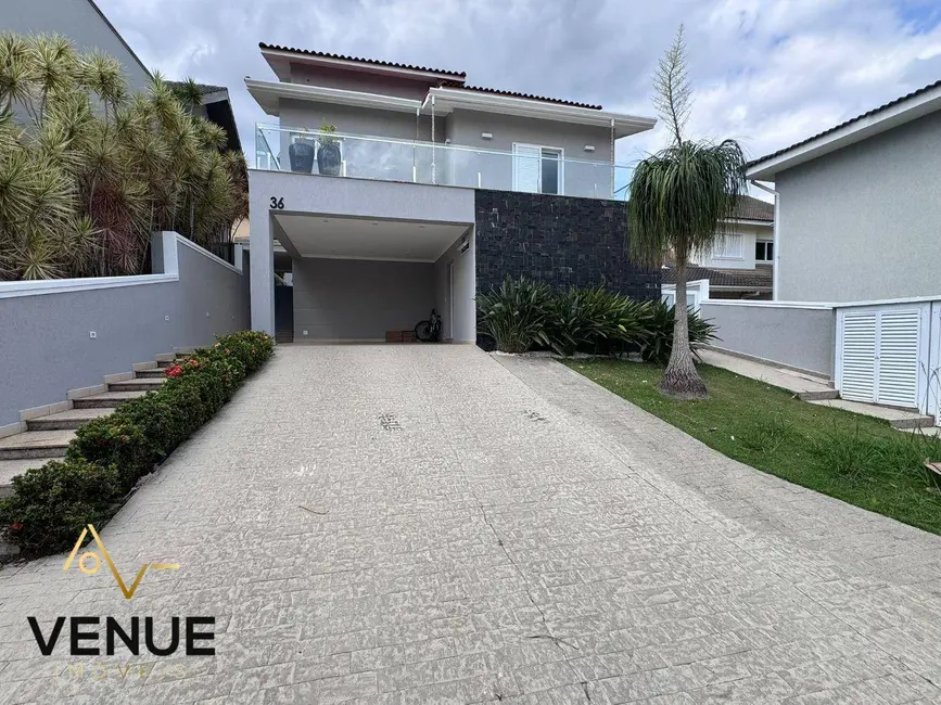 Foto 2 de Casa de Condomínio com 3 quartos à venda, 350m2 em Perová, Aruja - SP