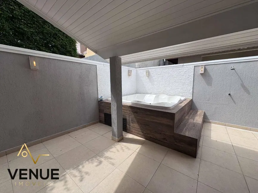 Foto 6 de Casa de Condomínio com 3 quartos à venda, 350m2 em Perová, Aruja - SP