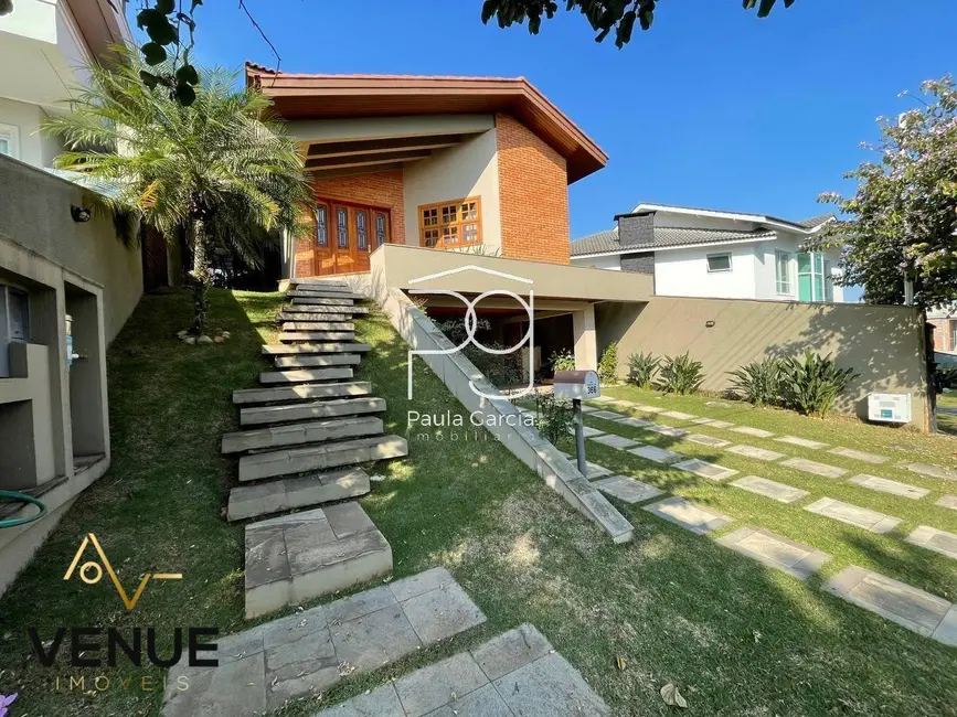 Foto 1 de Casa de Condomínio com 3 quartos à venda, 400m2 em Perová, Aruja - SP