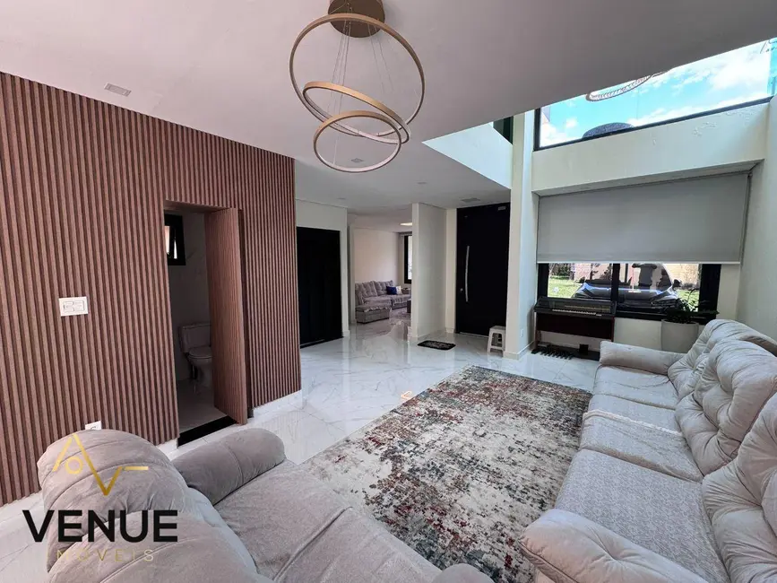 Foto 3 de Casa de Condomínio com 3 quartos à venda, 350m2 em Perová, Aruja - SP