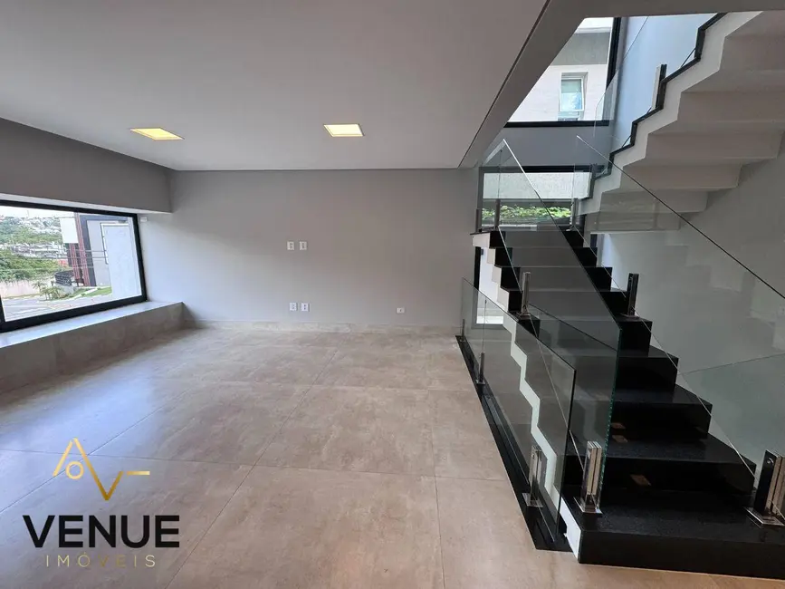 Foto 5 de Casa de Condomínio com 4 quartos à venda, 306m2 em Residencial Real Park, Aruja - SP