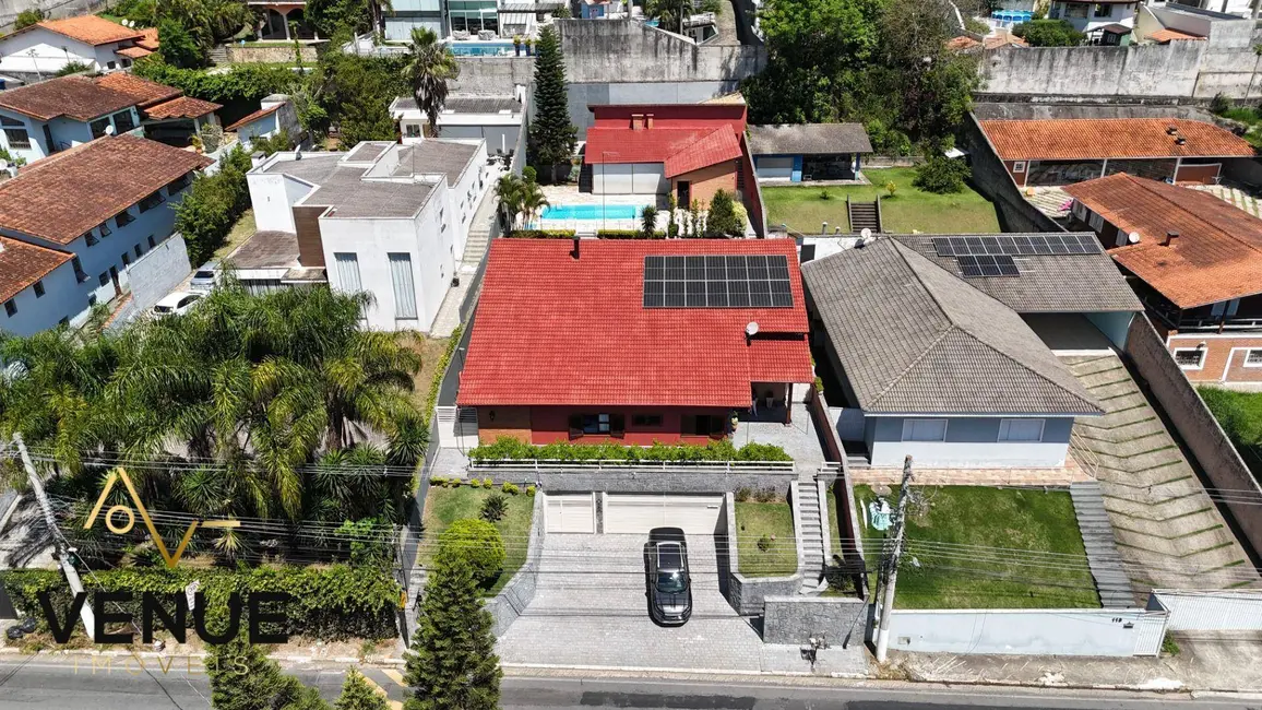 Foto 2 de Casa de Condomínio com 4 quartos à venda, 1200m2 em Caputera, Aruja - SP