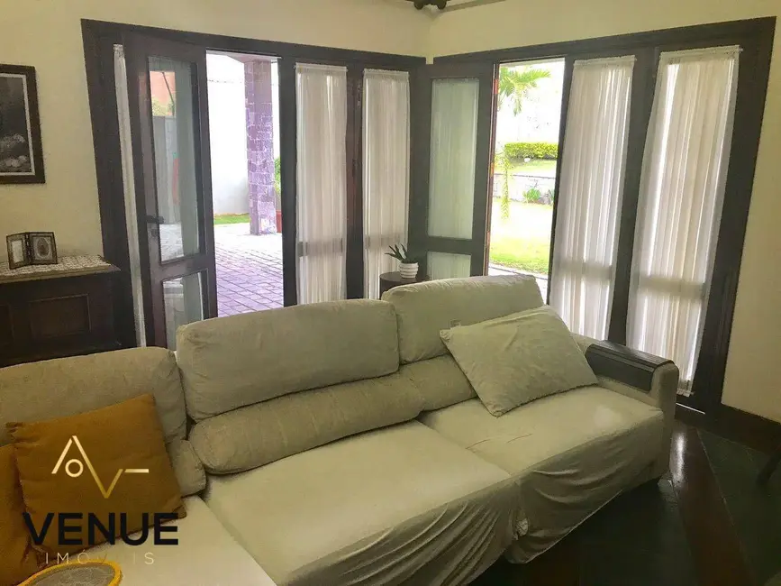 Foto 7 de Casa de Condomínio com 4 quartos à venda, 1200m2 em Caputera, Aruja - SP