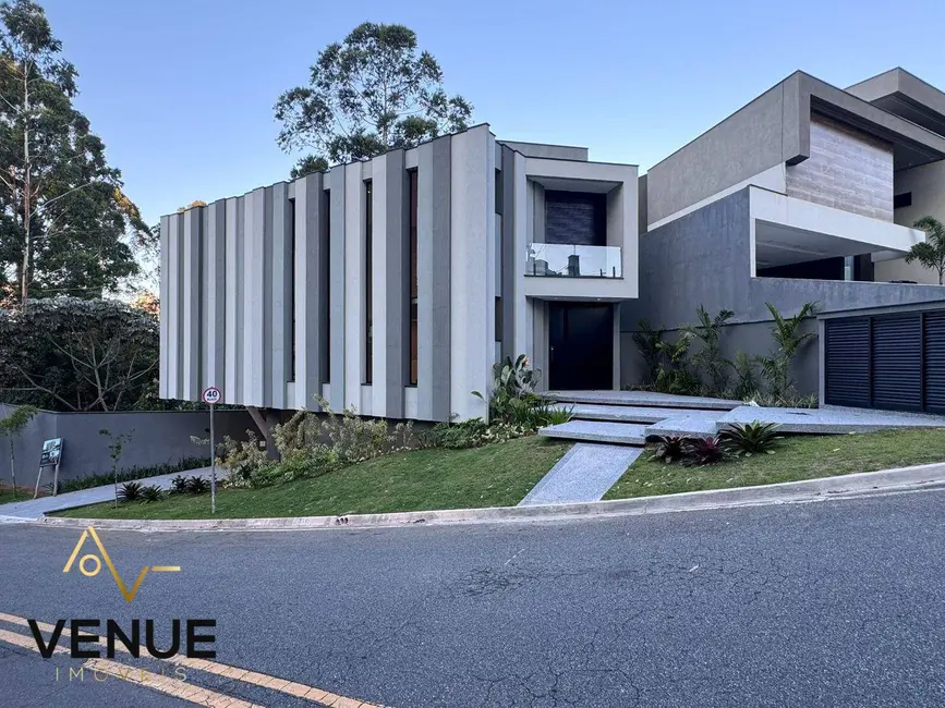 Foto 3 de Casa de Condomínio com 4 quartos à venda, 380m2 em Residencial Real Park, Aruja - SP