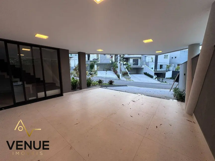 Foto 6 de Casa de Condomínio com 4 quartos à venda, 380m2 em Residencial Real Park, Aruja - SP