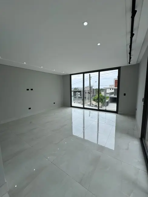 Foto 9 de Casa de Condomínio com 3 quartos à venda, 315m2 em Residencial Real Park, Aruja - SP