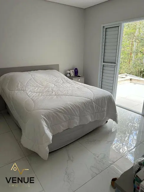 Foto 6 de Casa de Condomínio com 3 quartos à venda, 300m2 em Residencial Real Park, Aruja - SP