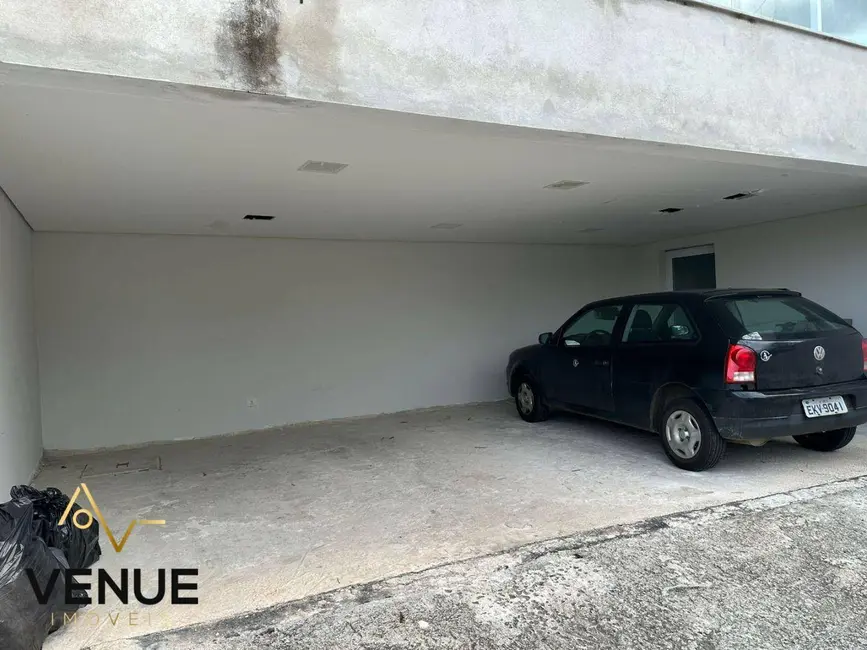 Foto 2 de Casa de Condomínio com 3 quartos à venda, 300m2 em Residencial Real Park, Aruja - SP