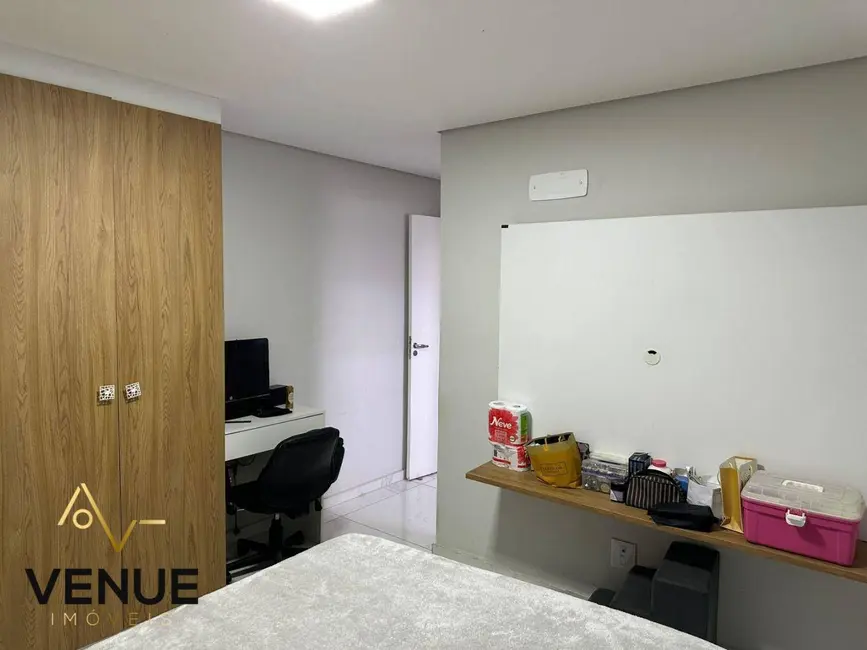 Foto 9 de Casa de Condomínio com 3 quartos à venda, 300m2 em Residencial Real Park, Aruja - SP