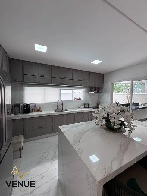 Foto 6 de Casa de Condomínio com 4 quartos à venda, 300m2 em Residencial Real Park, Aruja - SP