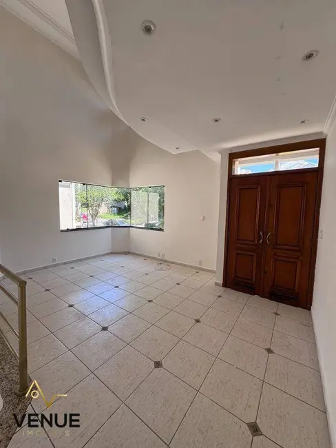 Foto 5 de Casa de Condomínio com 3 quartos para alugar, 350m2 em Perová, Aruja - SP