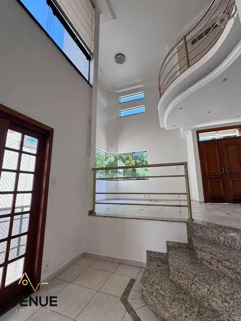 Foto 9 de Casa de Condomínio com 3 quartos para alugar, 350m2 em Perová, Aruja - SP