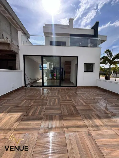 Casa de Condomínio com 3 quartos para alugar, 300m2 em Residencial Real Park, Aruja - SP - imagem 4 Foto 4 de Casa de Condomínio com 3 quartos para alugar, 300m2 em Residencial Real Park, Aruja - SP