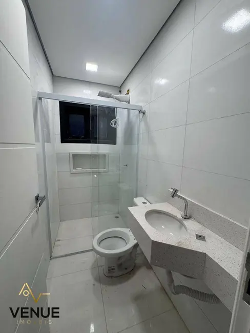 Casa de Condomínio com 3 quartos para alugar, 300m2 em Aruja - SP - imagem 9 Foto 9 de Casa de Condomínio com 3 quartos para alugar, 300m2 em Aruja - SP