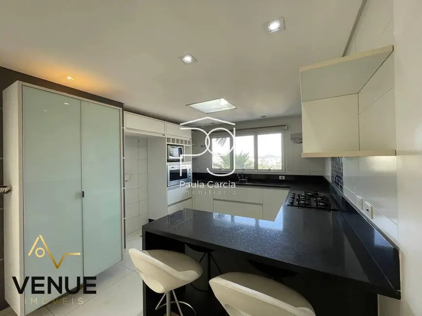 Foto 7 de Casa de Condomínio com 3 quartos à venda e para alugar, 300m2 em Perová, Aruja - SP