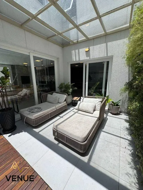 Casa de Condomínio com 4 quartos à venda, 300m2 em Perová, Aruja - SP - imagem 7 Foto 7 de Casa de Condomínio com 4 quartos à venda, 300m2 em Perová, Aruja - SP