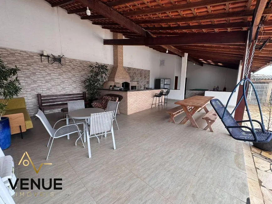 Foto 6 de Chácara com 6 quartos à venda, 1000m2 em Estância Santa Maria do Laranjal, Atibaia - SP