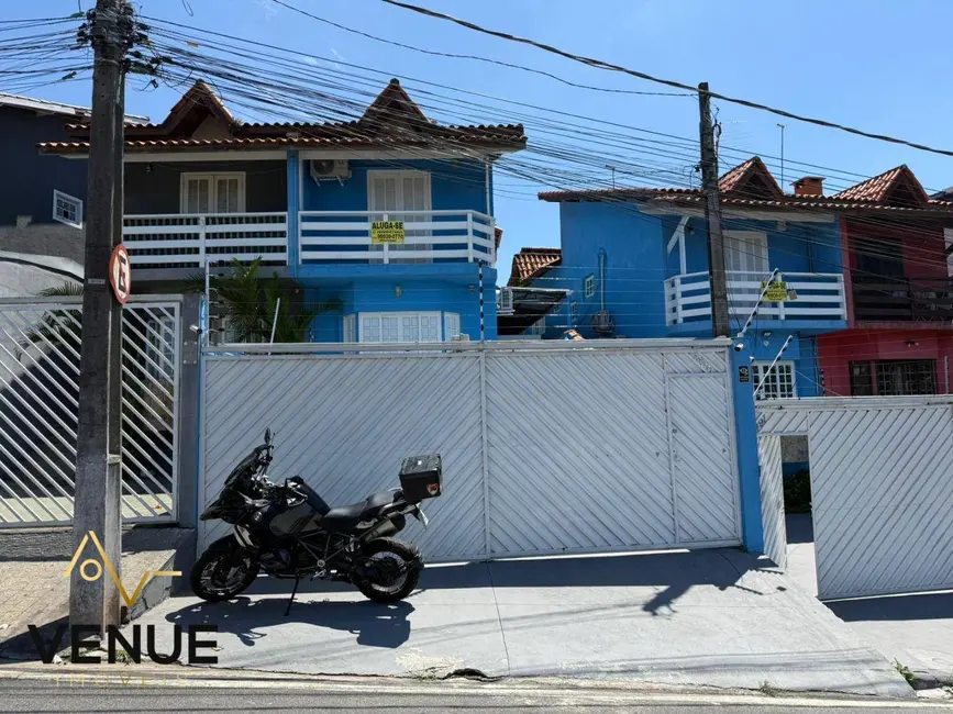 Foto 1 de Sobrado com 3 quartos para alugar, 200m2 em Perová, Aruja - SP