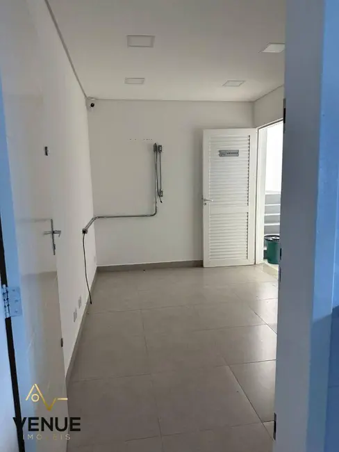 Foto 6 de Sobrado com 3 quartos para alugar, 200m2 em Perová, Aruja - SP