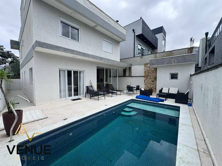 Foto 1 de Casa de Condomínio com 3 quartos para alugar, 300m2 em Residencial Real Park, Aruja - SP