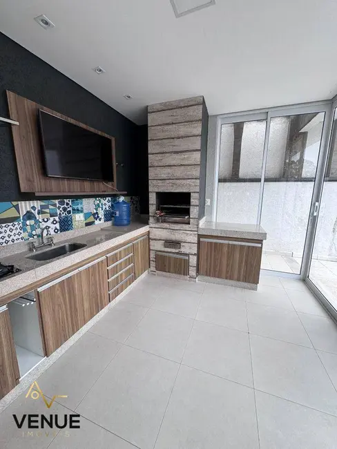 Foto 9 de Casa de Condomínio com 3 quartos para alugar, 300m2 em Residencial Real Park, Aruja - SP